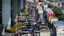 Dishub DKI Jakarta menyiapkan alternatif lalu lintas saat 29 ruas jalan diberlakukan rekayasa lalu lintas. Alternatif jalan itu menyesuaikan enam lokasi acara KTT Ke-43 ASEAN. (Liputan6.com/Faizal Fanani)