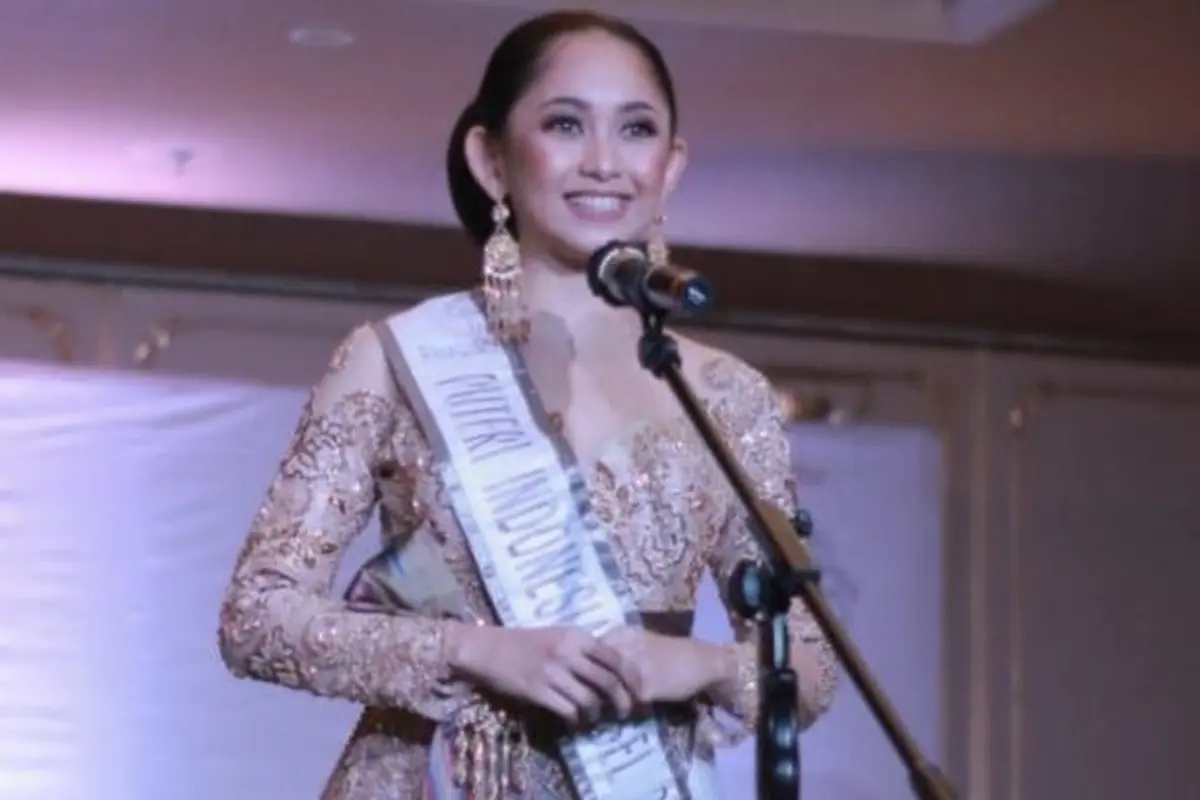 Finalis Puteri Indonesia Dini Nur Fitri Widjaya
