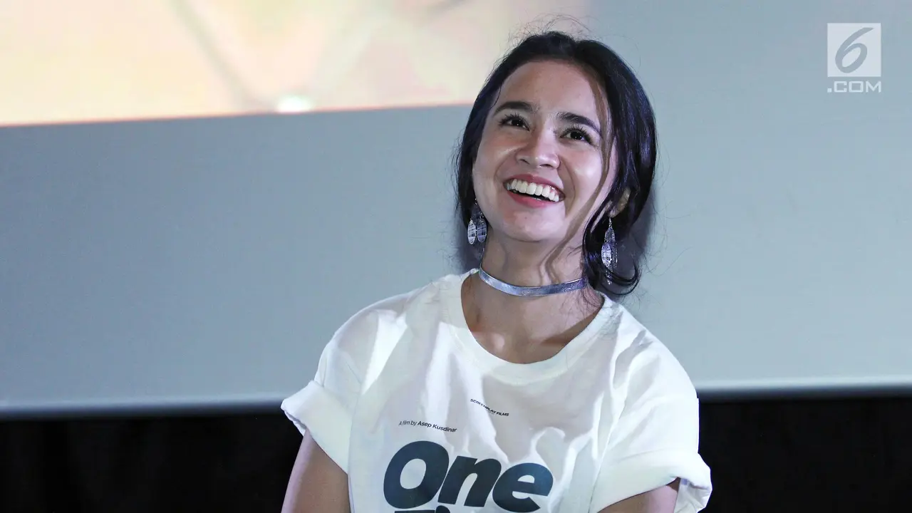 FILM ONE FINE DAY MELUNCURKAN OFFICAL TRAILER DAN POSTER FILM