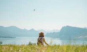 Ilustrasi menata hidup, diri sendiri, merenung, tenang. (Image by wirestock on Freepik)