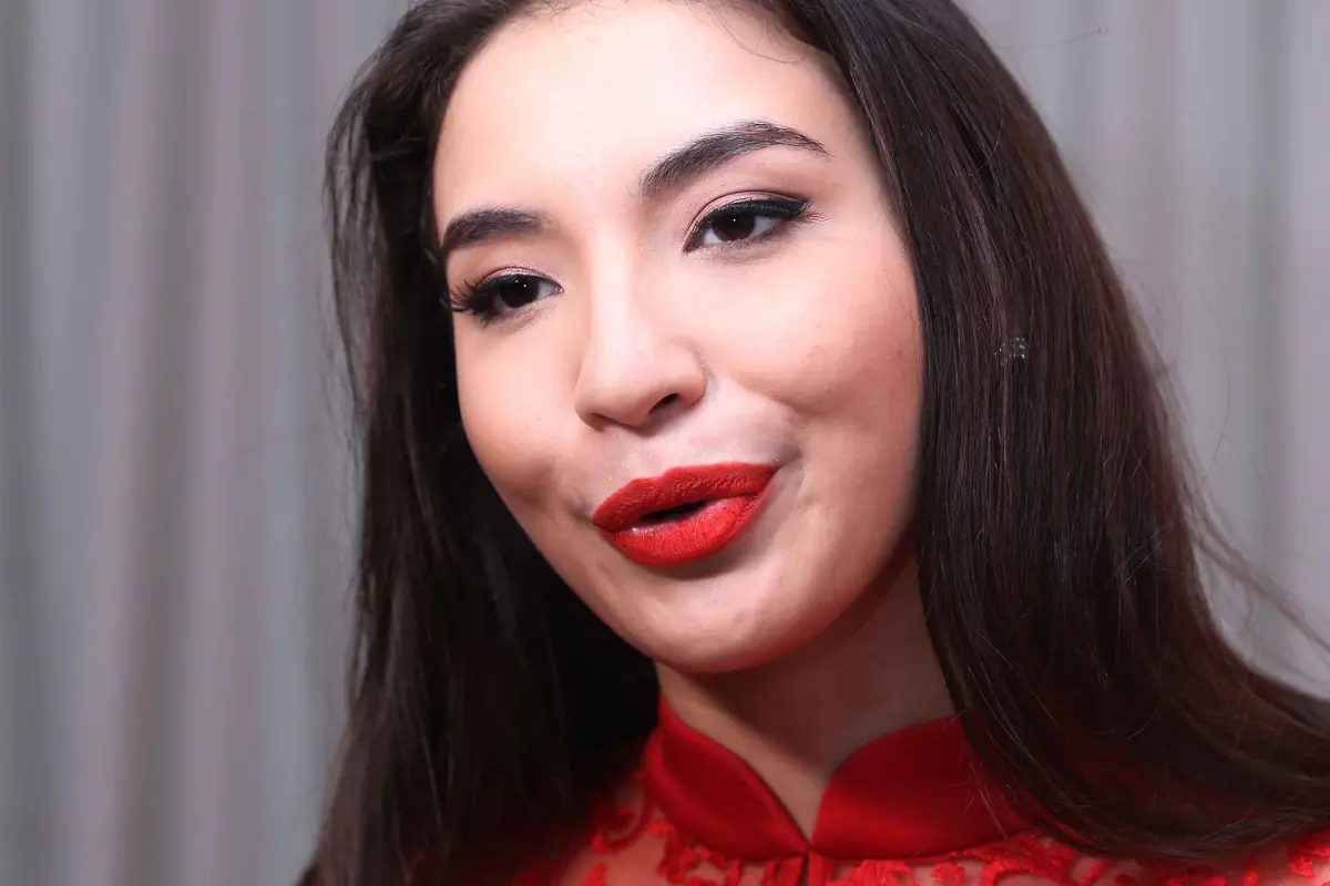 Manohara Odelia Pinot