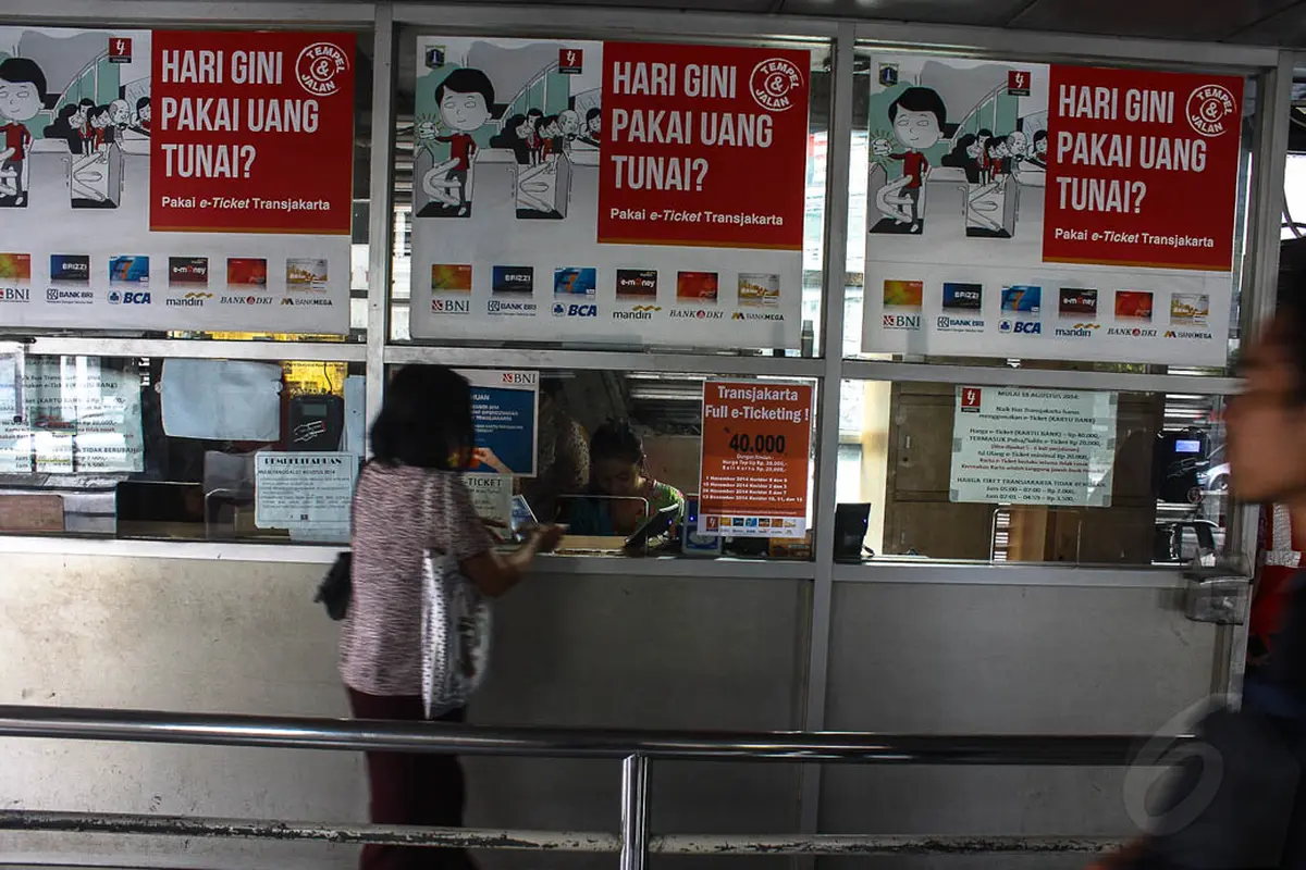 November, Semua Koridor TransJakarta Berlakukan E-Ticketing
