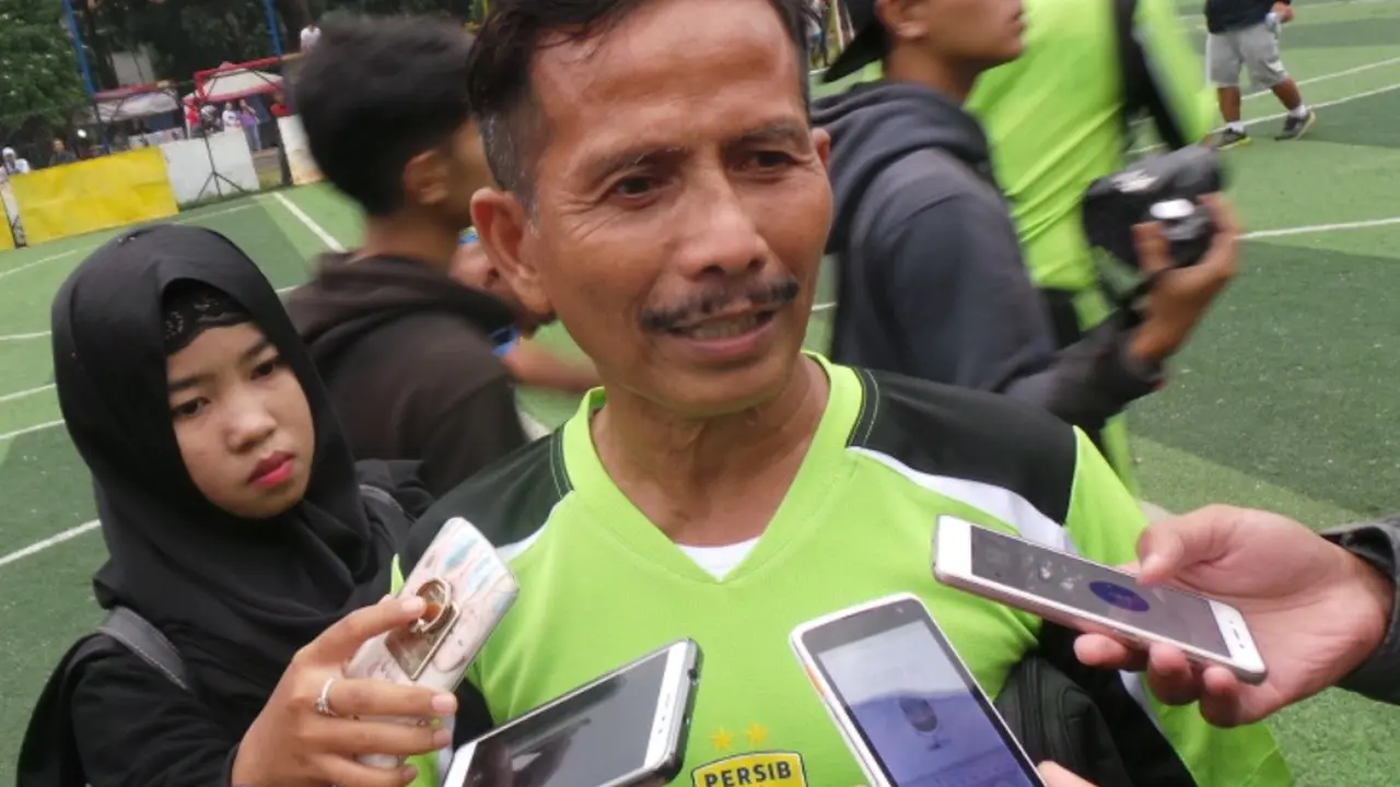 Pelatih Persib Bandung, Djadjang Nurdjaman (Liputan6.com / Kukuh Saokani)
