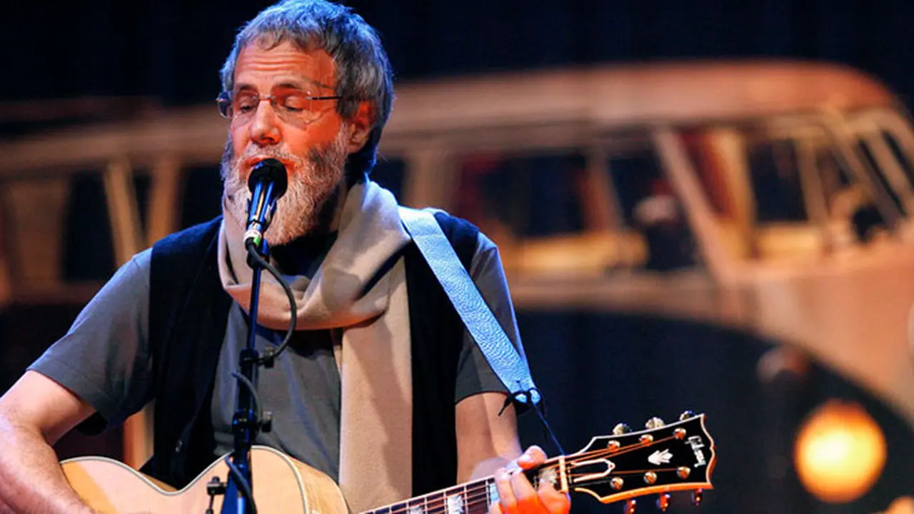 yusuf-islam-131220c.jpg