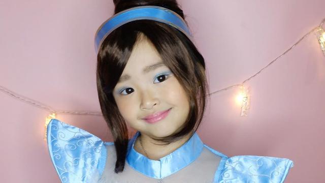 Pandai Berpose, Ini 6 Gaya Thalia Putri Onsu yang Paling Menggemaskan