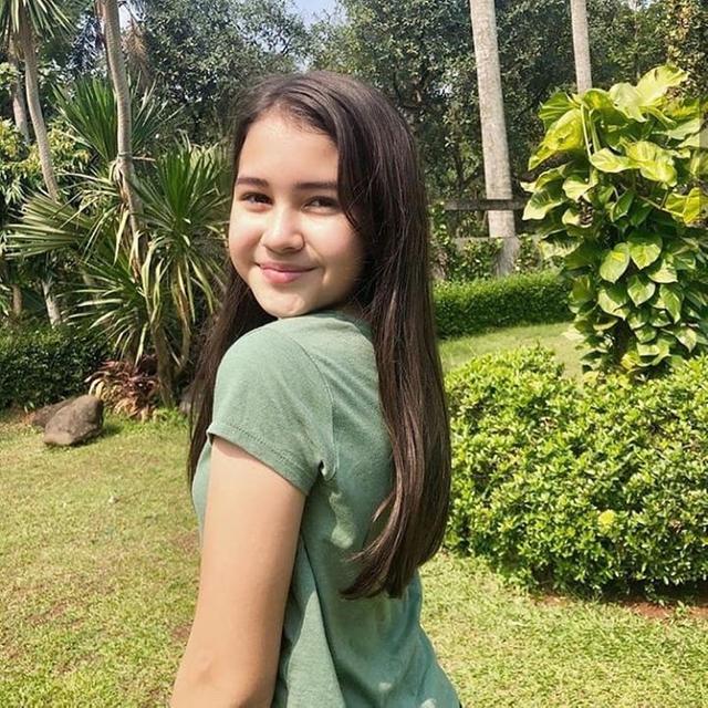 Sering Main di Film Horor, Ini 6 Potret Gemas Sandrinna Michelle