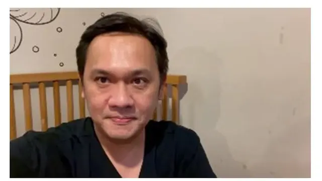 6 Potret Terbaru Farhat Abbas, Jadi Kuasa Hukum Mayang Atas Kasus Skincare