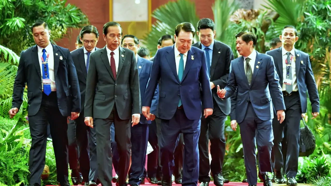 Presiden Jokowi membuka Konferensi Tingkat Tinggi (KTT) ke-24 ASEAN-Republic of Korea di JCC Senayan, Jakarta, Rabu (6/9/2023)
