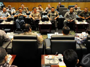 Ketua MPR RI Zulkifli Hasan bertemu dengan Panglima TNI, Kapolri dan Kepala BIN, Jakarta, Kamis (16/10/2014) (Liputan6.com/Andrian M Tunay)