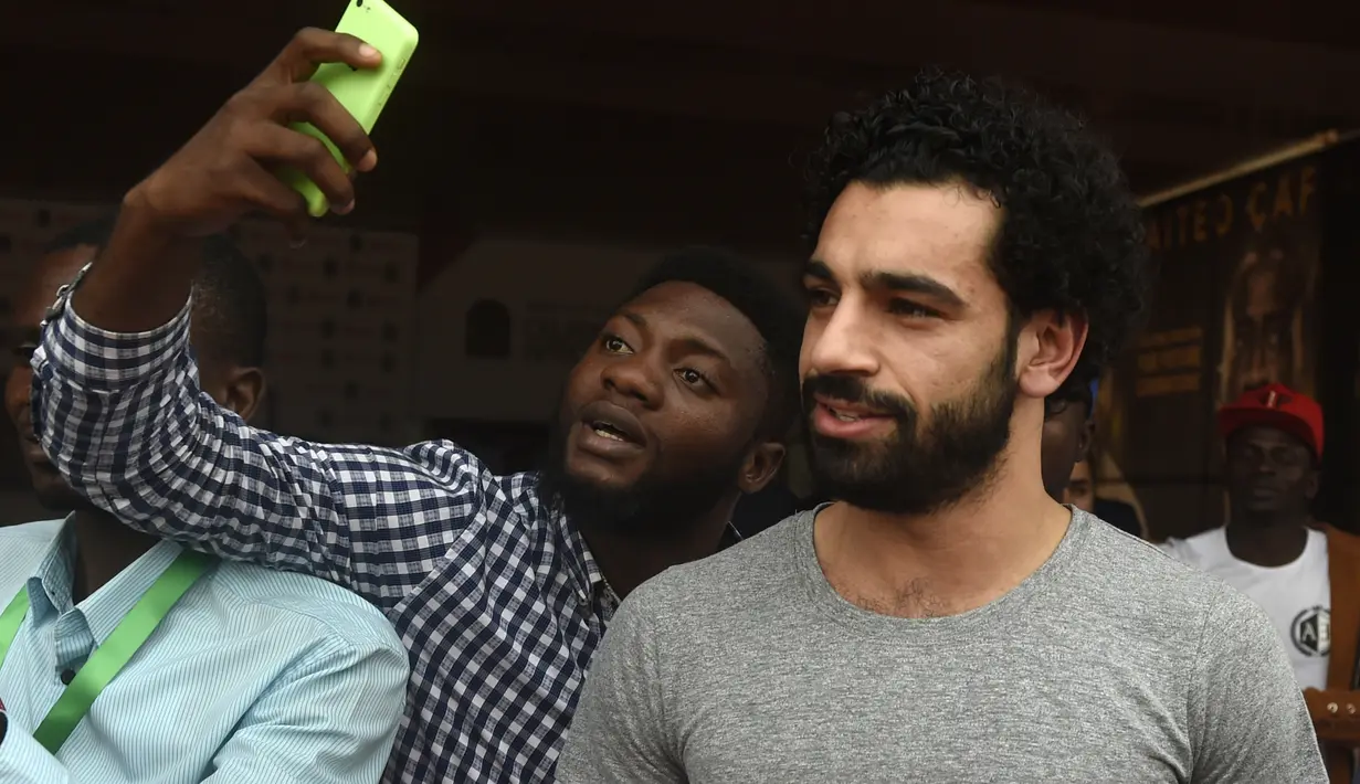 FOTO: Mohamed Salah Raih Gelar Pemain Terbaik Afrika 2017 - Dunia Bola.com