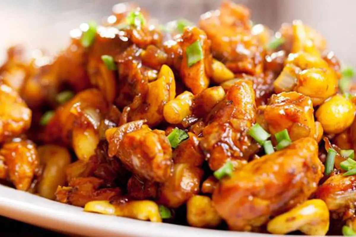 Tumis ayam kacang mede/copyright SparkRecipes - SparkPeople