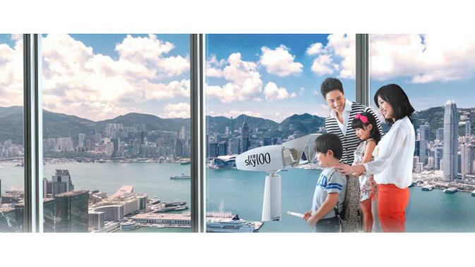 Sky 100 memiliki lift tercepat di Asia dan menawarkan pemandangan luar biasa.