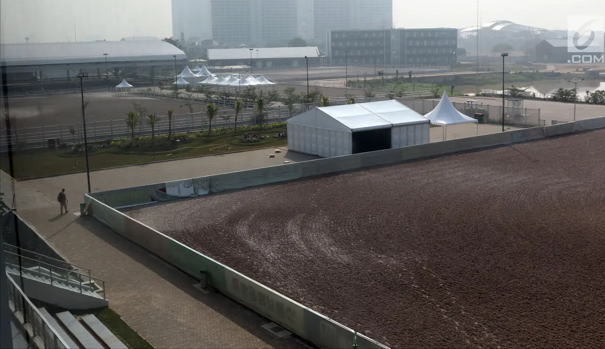 Suasana arena berkuda di kawasan Jakarta International Equestrian Park Pulomas, Jakarta, Kamis (2/8). JIEPP akan menjadi venue tiga cabang equestrian Asian Games 2018. (Liputan6.com/Helmi Fithriansyah)