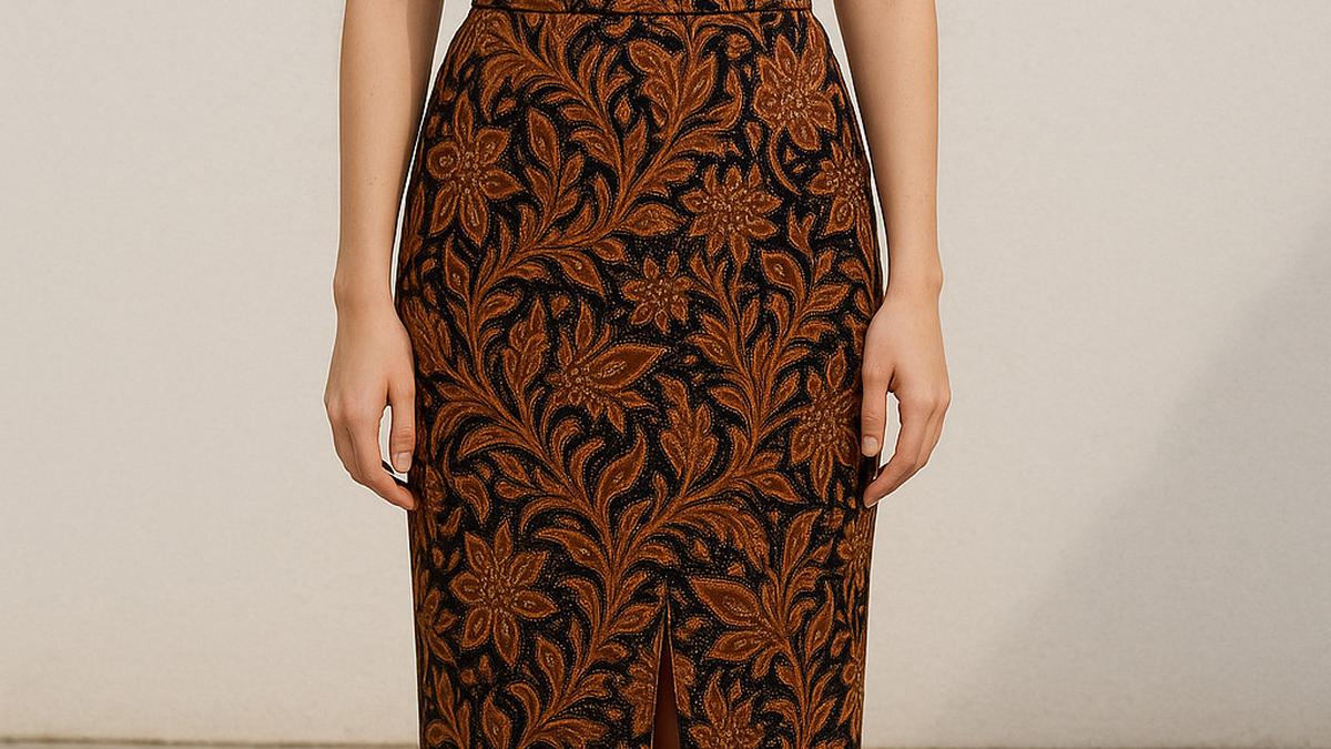 11 Model Rok Span Batik 2025 untuk Gaya Kasual, Tampil Elegan dengan Nuansa Tradisional