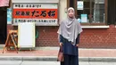 Natasha Rizky baru-baru ini diketahui tengah berada di Jepang. Keberadaannya di Negeri Sakura pun terlihat untuk menikmati momen liburan bersama sahabat. (Liputan6.com/IG/@natasharizkynew)