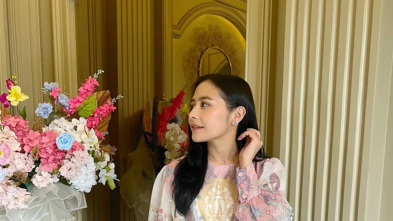 Prilly Latuconsina (Instagram/prillylatuconsina96)
