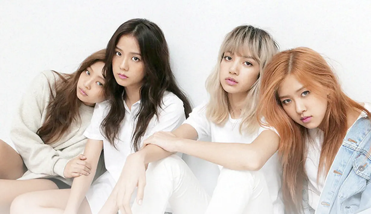 "Satu-satunya girl grup dari YG Entertainment, BLACKPINK sudah absen terlalu lama. Karena mereka terus merilis single sejak mereka debut, para fans pun merasa kecewa," ujar YG. (Foto: Soompi.com)
