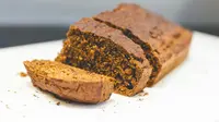 How to make simple banana bread at home. (Photo: Craig Dennis/Pexels)
