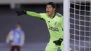 Enzo Perez yang merupakan mantan gelandang Valencia tampil memukau selama 90 menit jalannya pertandingan dibawah mistar gawang. Meski kebobolan satu gol tapi itu sangat dimaklumi mengingat ia bermain bukan di posisi yang sebenarnya. (Foto: AFP/Pool/Juan Ignacio Roncoroni)