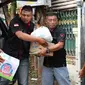 Kijang Retro Indonesia [RETRO] - KRI menyalurkan bantuan ke korban banjir. (ist)