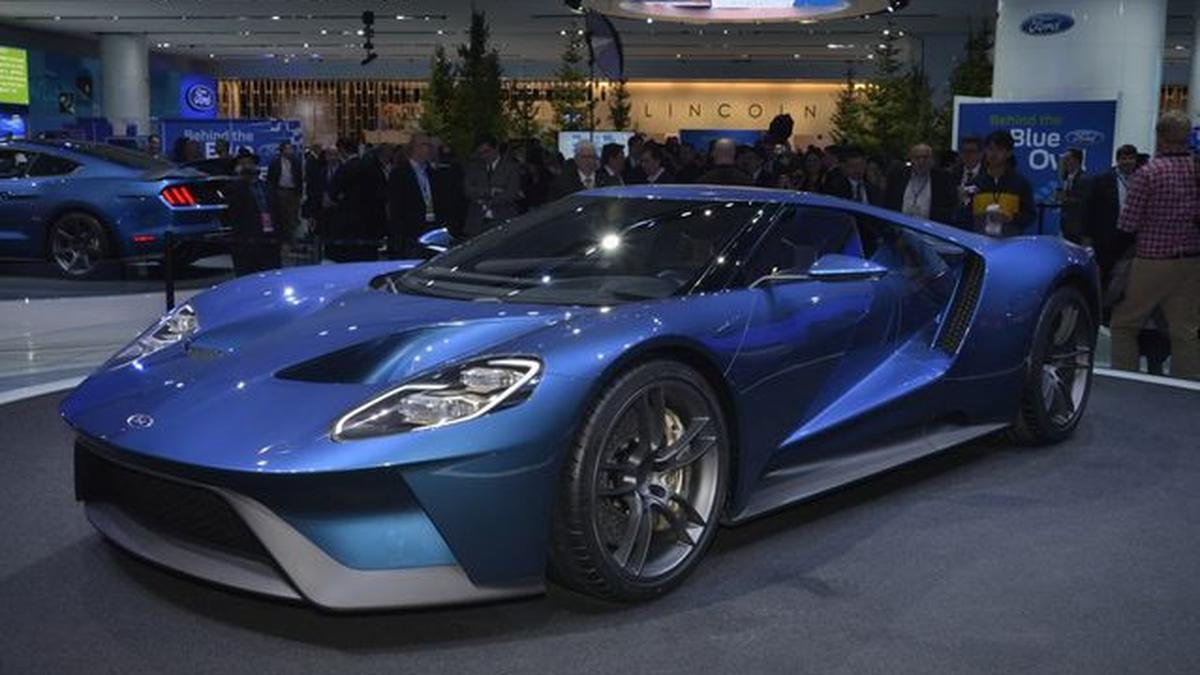 Выставка современных автомобилей 2016