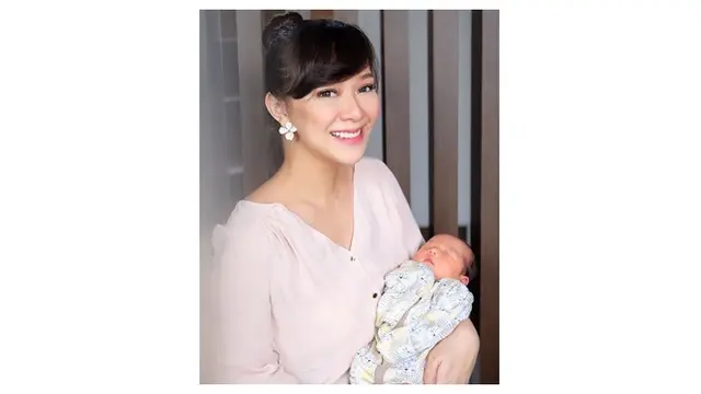 7 Potret Anak Pertama Yuanita Christiani, Parasnya Curi Perhatian