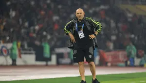 Skuad Belum Menyatu Jelang Piala Presiden 2026, Bernardo Tavares Sebut Pemain Asing Persebaya Perlu Adaptasi