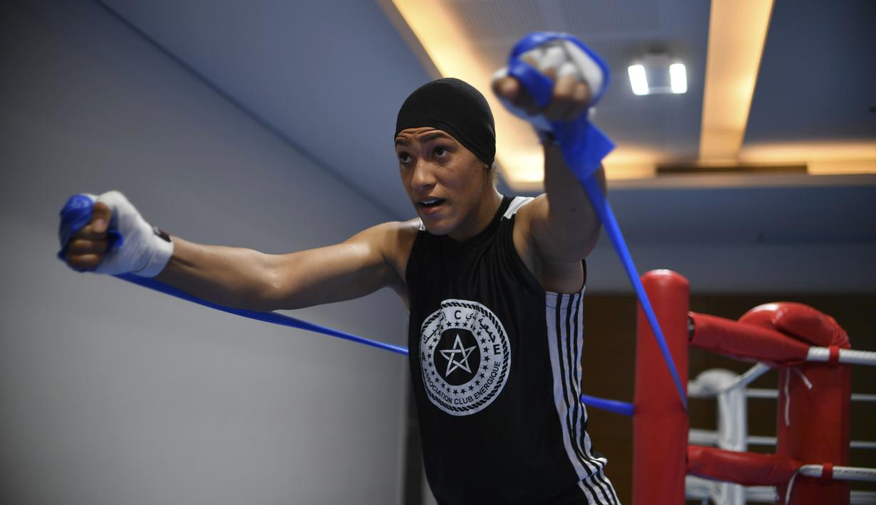 Khadija Mardi, turun pada tinju kelas menengah putri 75 kg Olimpiade Rio 2016. (AFP/Yuri Cortez)