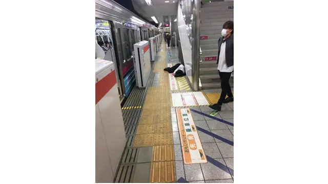 Orang Tidur Sembarangan