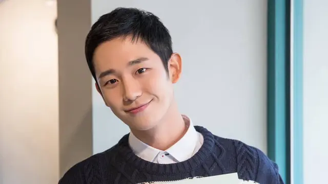 [Bintang] Mengejutkan, Ini Penghasilan Jung Hae In dari Iklan