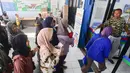 Kartu Jakarta Pintar (KJP) Plus dapat digunakan untuk pembelian sembako bersubsidi seperti beras, telur, daging dan susu. (merdeka.com/Arie Basuki)