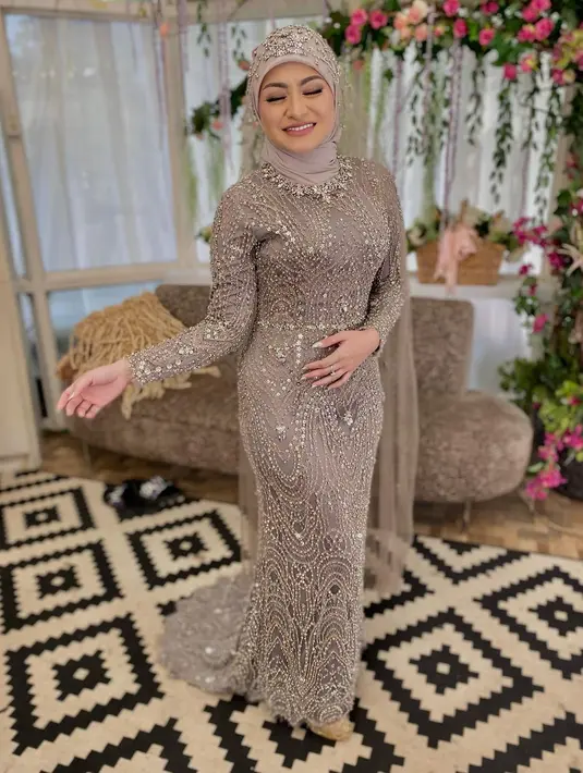 (Instagram/kaarabride)