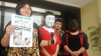 Bongkar Prostitusi Sesama Jenis, Polisi Gerebek 3 Pria Tanpa Busana di Kamar Hotel