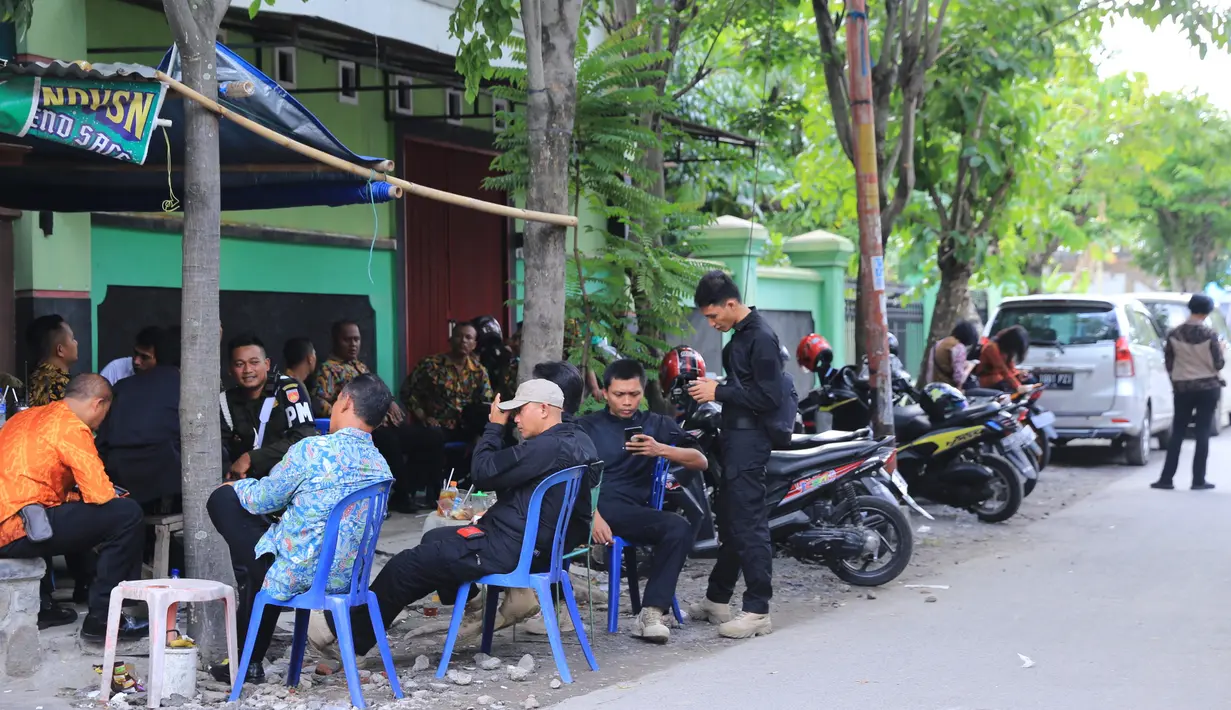 Pada hari ini, Senin (6/11) dilakukan serangkaian persiapan atau gladi kotor. Termasuk simulasi arak-arakan pengantin. Hal itu dikatakan oleh Kepala Penerangan Korem 074/ Warastratama Surakarta Kapten Inf. Alfian Yudha. (Adrian Putra/Bintang.com)
