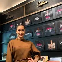 Masih membara, asa Raisa Andriana menuju konser tunggal di GBK 2023. Usung semangat feminine energy. (Nizar Zulmi/Fimela.com)