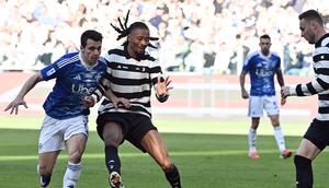 Winger muda milik Como, Jesus Rodriguez (paling kiri). (Isabella BONOTTO / AFP)