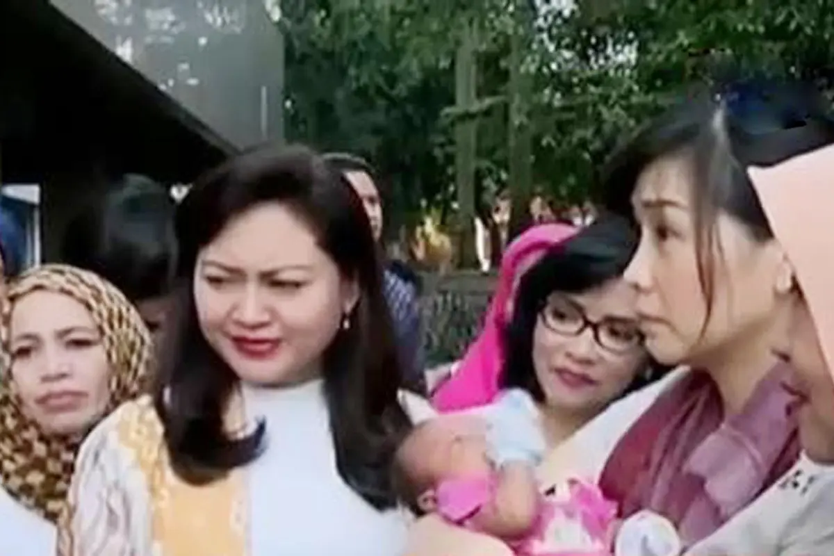 Istri Ahok- Djarot