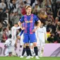 Gelandang Barcelona Frenkie de Jong menjadi target utama Manchester United atau MU pada bursa transfer musim panas 2022. (LLUIS GENE / AFP)