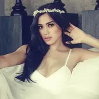 Lantaran ASI-nya yang berlimpah, Jessica Iskandar memberikannya kepada bayi lain.