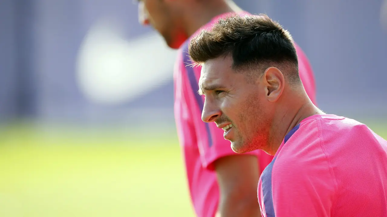 Rambut <i>Nyentrik</i> Lionel Messi