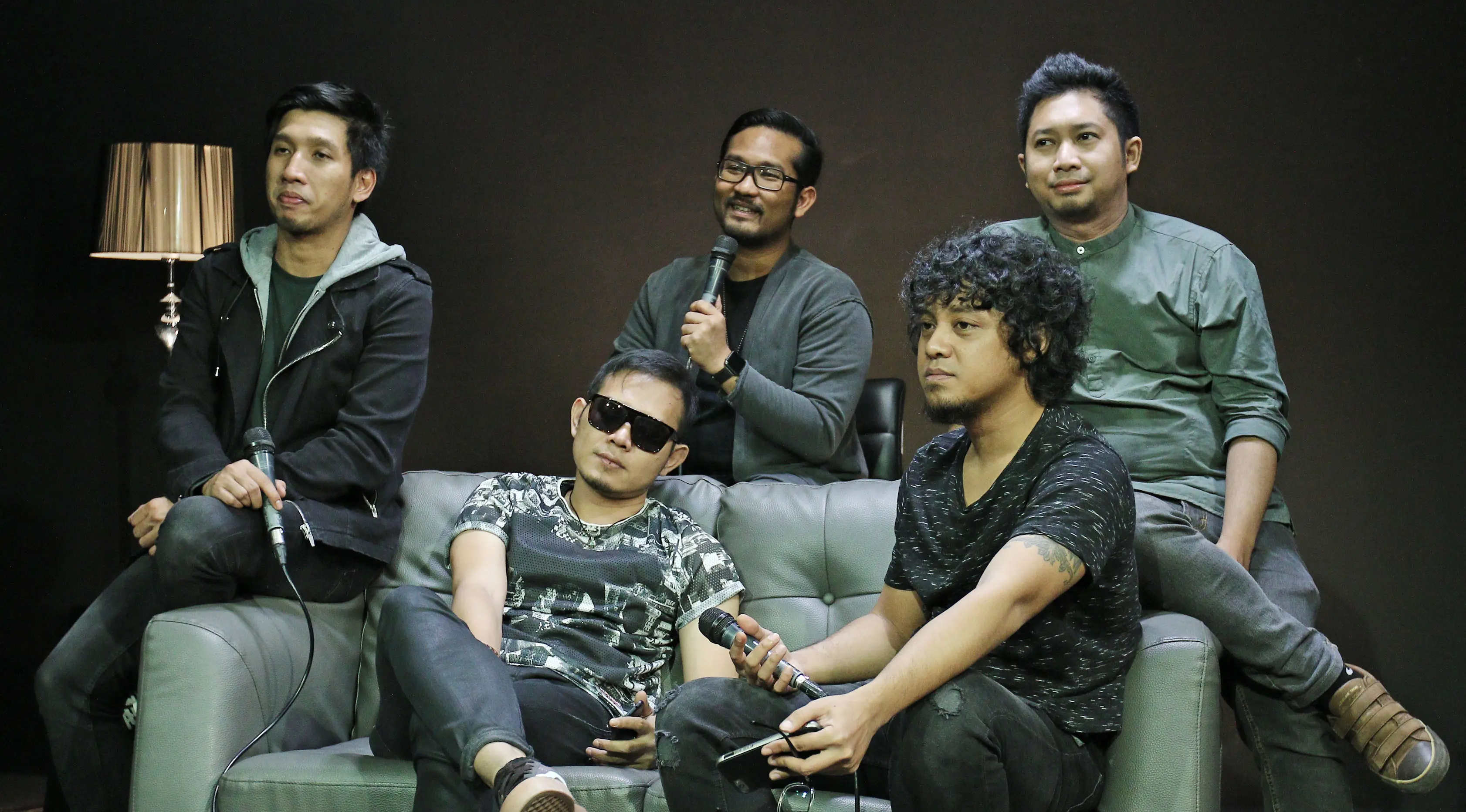 Samsons, band pop rock asal Jakarta, Indonesia. (Liputan6.com / Herman Zakharia)