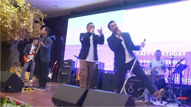 8 Potret Pesta Ultah Rizky Billar ke-28 yang Penuh Kejutan, Bertabur Bintang