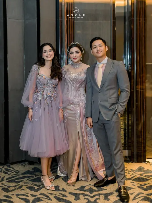 Sarah Menzel tampak menawan (Instagram/azriel_hermansyah)