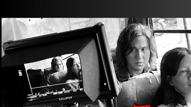 6 Potret Vino G Bastian di Balik Layar Saat Main Film Horor Qodrat