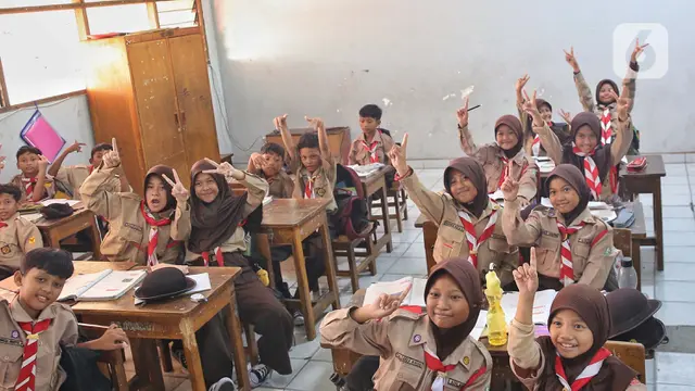 Mahkamah Konstitusi Kabulkan Uji Materi UU Sisdiknas, Pendidikan Dasar 9 Tahun Gratis