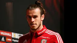Gareth Bale saat menggelar konferensi pers jelang babak 8 besar Piala Eropa 2016, Stadium COSEC, Prancis, Rabu (29/6). Bale menyebut saatnya Wales untuk bersinar di Piala Eropa 2016. (REUTERS / Gonzalo Fuentes)