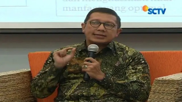 Menurut Luqman, penggunaan dana haji juga harus mendapatkan izin dari DPR serta melaporkan hasil kerjanya kepada Presiden Jokowi.