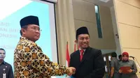 Tifatul Serah Terima Jabatan Menkominfo Sambil Berpantun