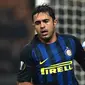 Striker Inter Milan, Eder, saat merayakan golnya ke gawang Sparta Praha pada matchday terakhir Grup K Liga Europa, di Giuseppe Meazza, Kamis (8/12/2016). (AFP/Giuseppe Cacace). 