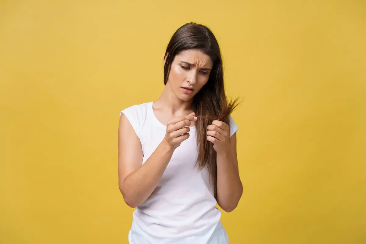 Kelihatan Sepele, 5 Kebiasaan Ini Bisa Buat Rambutmu Rontok! [Dok/freepik.com]